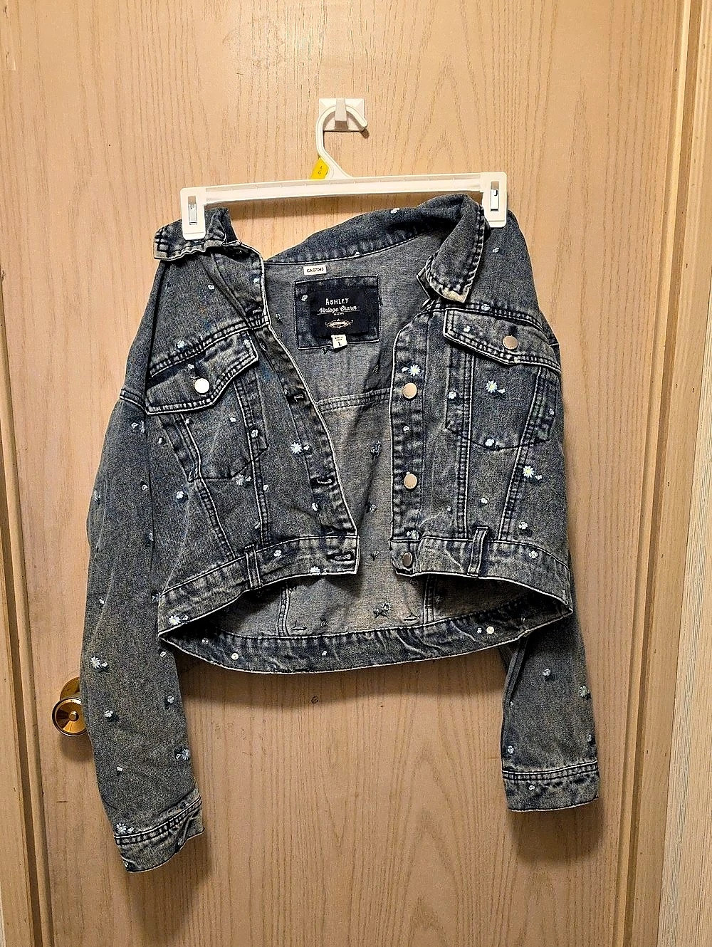 Flower Embroidered Cropped Jean Jacket in Gray Like New